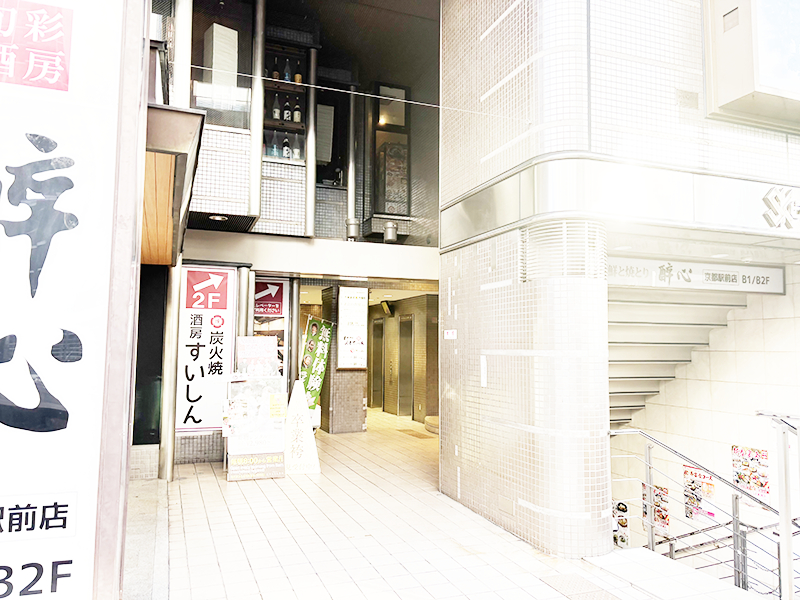 京都駅前校ビルエントランス
