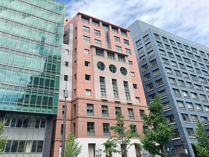 なんば校外観2