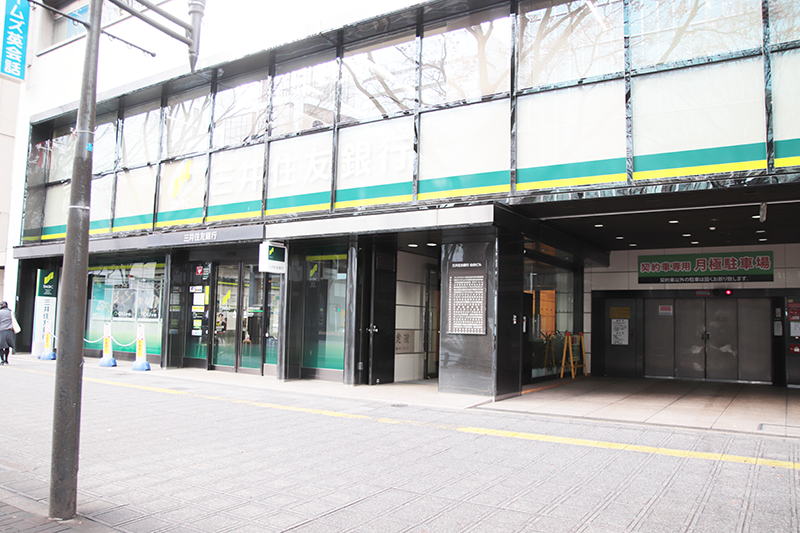 仙台駅前校ビルエントランス