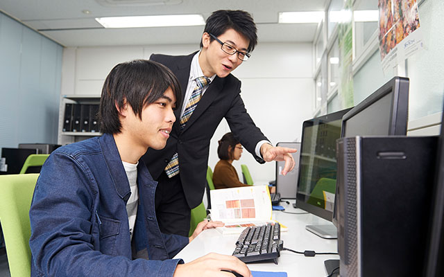 企業が求める人材を熟知した「講師のプロ」による個人レッスン